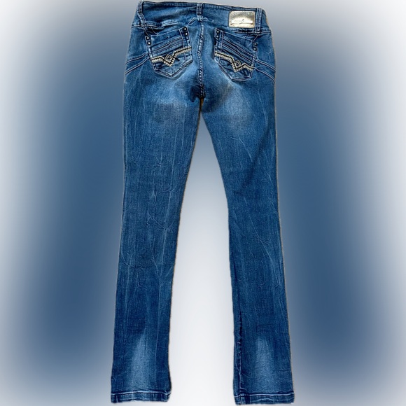 Gorgeous Trucco’s distressed jeans - Picture 2 of 5